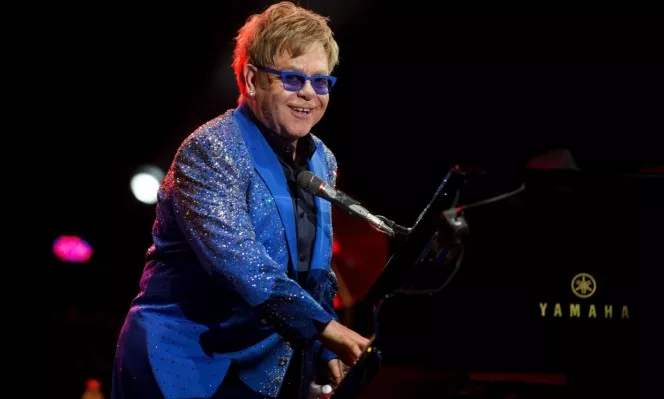 Elton John da concierto sorpresa en Los Ángeles con Lady Gaga como invitada