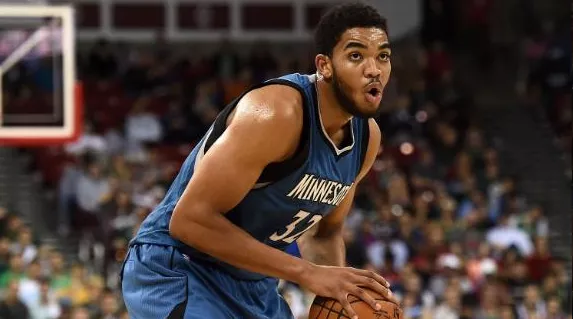 Towns fue la gran figura de los Timberwolves con un doble-doble