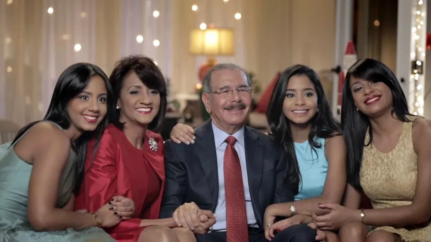 Danilo Medina desea a familias dominicanas una Navidad sin sobresaltos