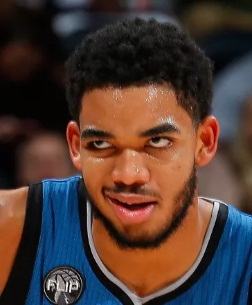 Lesión muñeca izquierda saca de juego al astro Karl-Anthony Towns