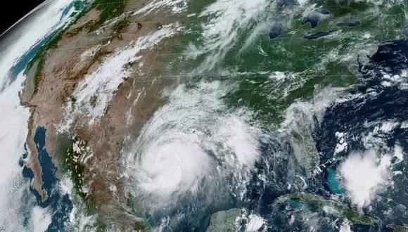 Huracán Hanna se fortalece cerca de Texas y Gonzalo rebaja a depresión