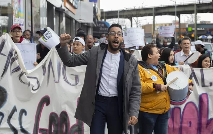 Buen trabajo como concejal garantiza su triunfo a presidencia Brooklyn