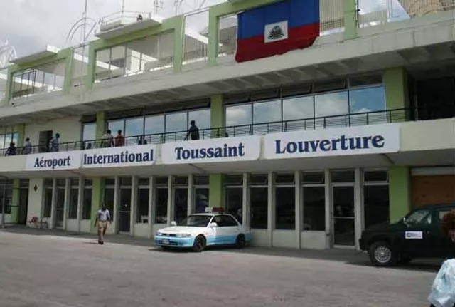 Haití reabrirá el aeropuerto de Puerto Príncipe y normalizará los vuelos