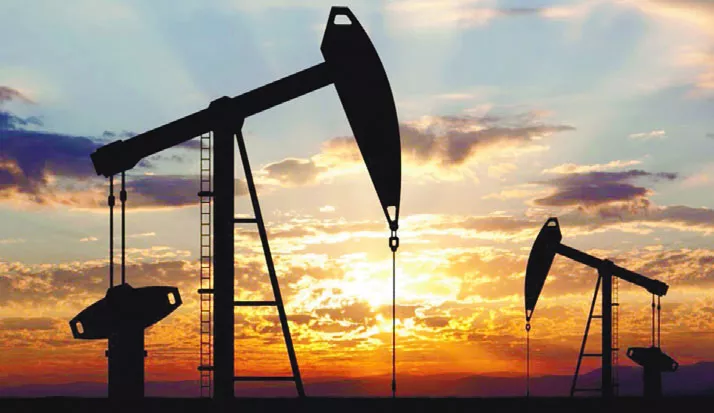 El petróleo de Texas cae un 4,6 % con el mercado atento a posible ataque de Israel a Irán