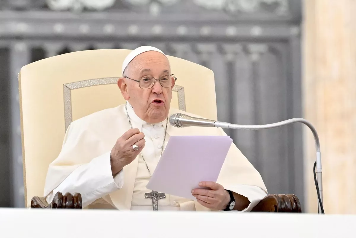 El papa lamenta que haya cristianos sin alegría, con “cara de bacalao