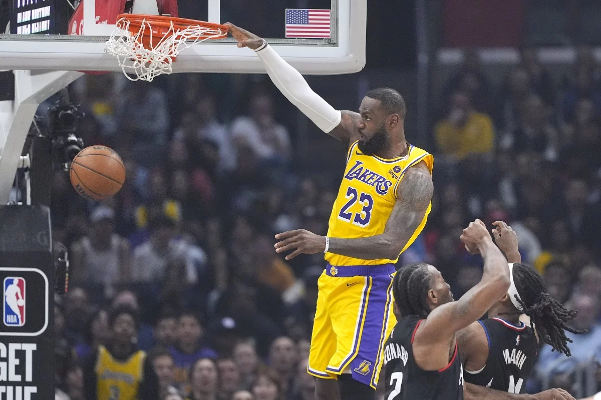 LeBron James rompe la barrera de los 40.000 puntos en la NBA