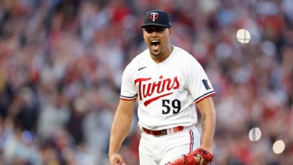 Twins activarán al cerrador dominicano Jhoan Durán contra White Sox