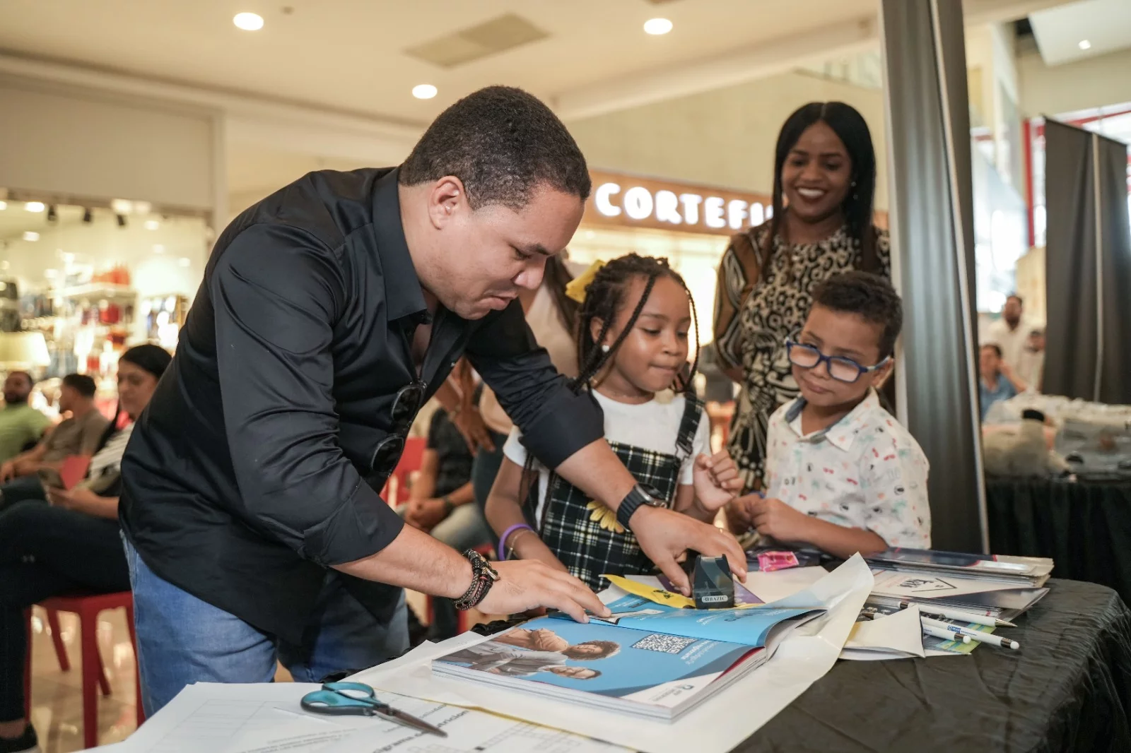 “Papás que Cuidan” para promover la paternidad activa