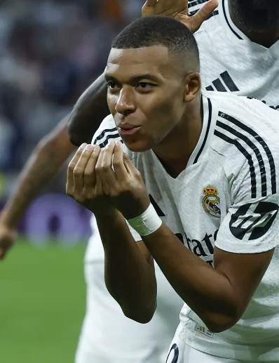 Mbappé desmiente que esté deprimido y afirma que va a 