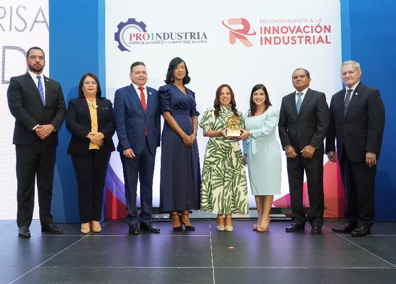 Helados Bon recibe premio por su excelencia en innovación industrial