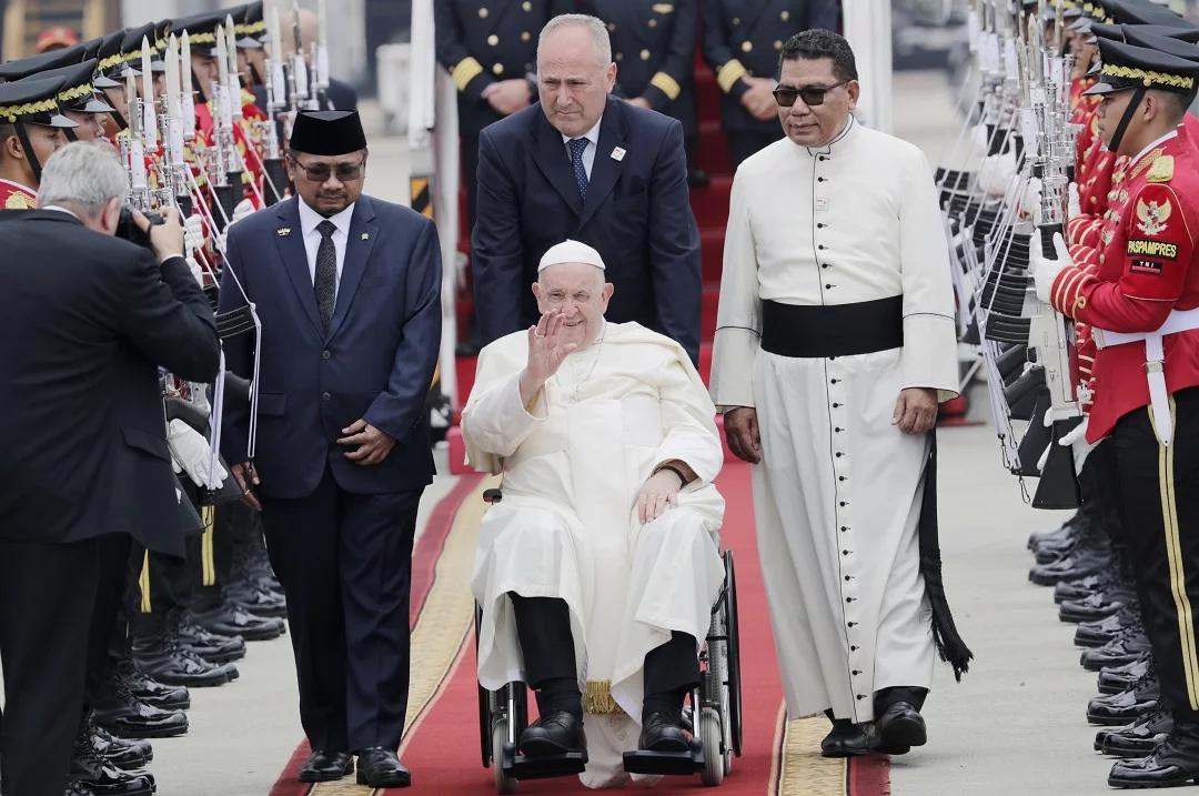 El papa llega a Indonesia, “ejemplo de convivencia”, para relanzar los lazos con el islam