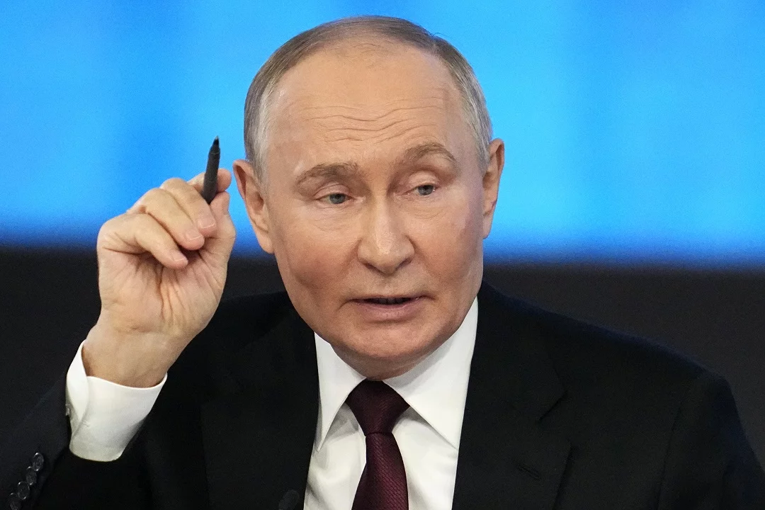 Putin afirma que debería haber iniciado antes la invasión de Ucrania y está dispuesto a negociar con Trump