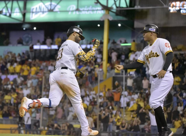 Jonathan Villar pega jonrón en triunfo de Águilas ante Estrellas que bajan del primero